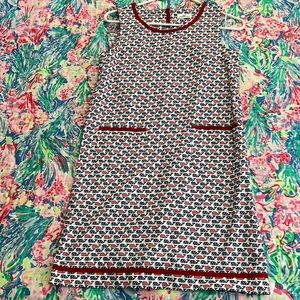Super cute, gently used vineyard vines dress. Perfect for the Fouth of July!